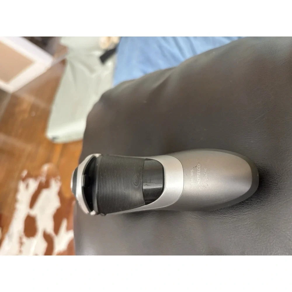 Philips Norelco Shaver 4500 AquaTec Model AT30 Working Without Charger